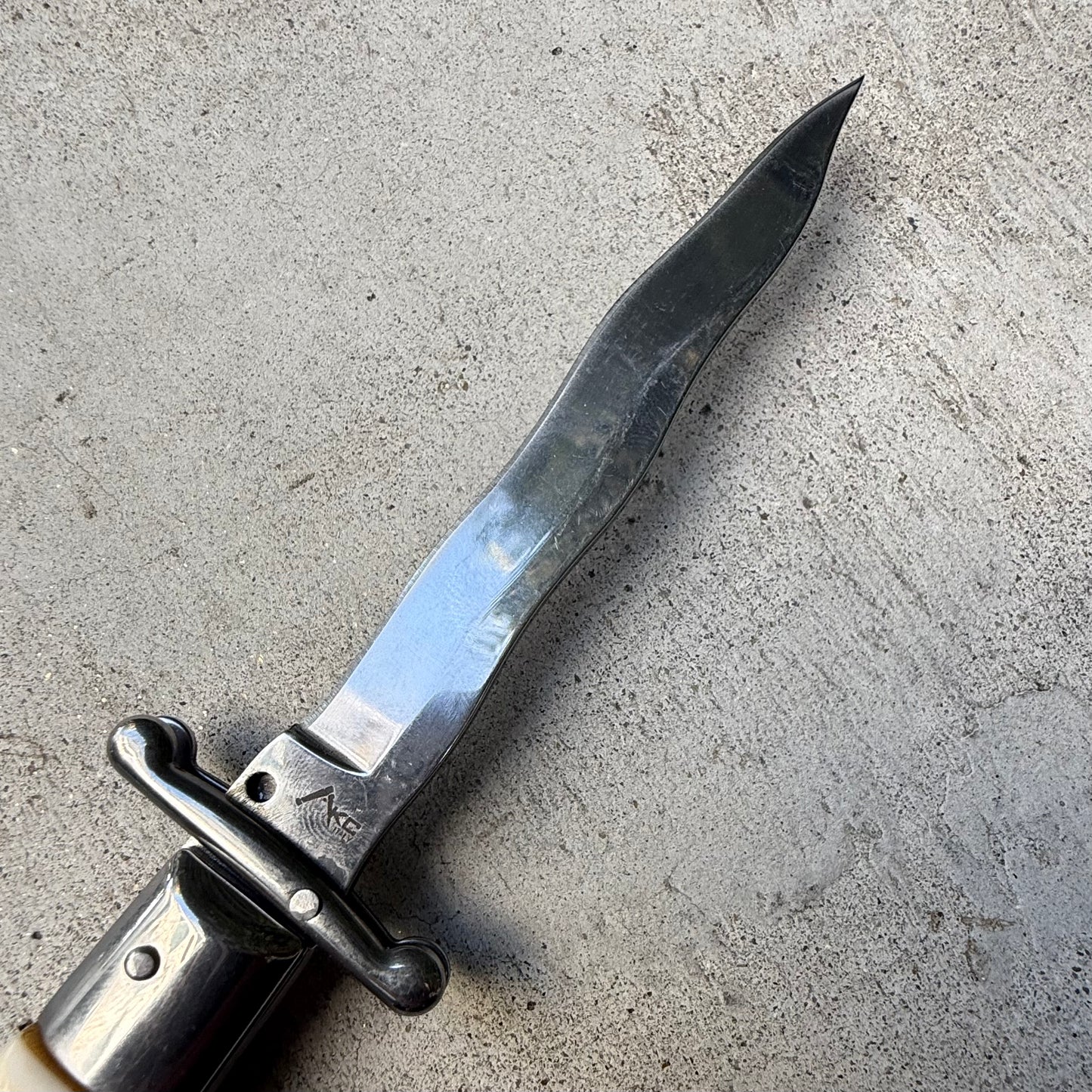 Kriss Switchblade