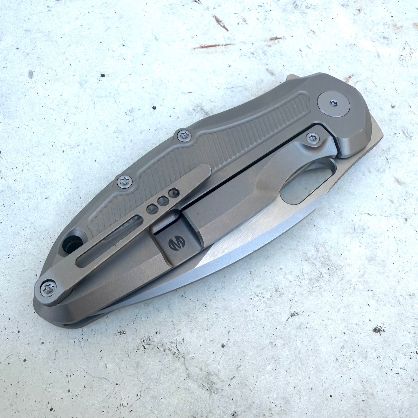 Molsect tKnives - Mantle