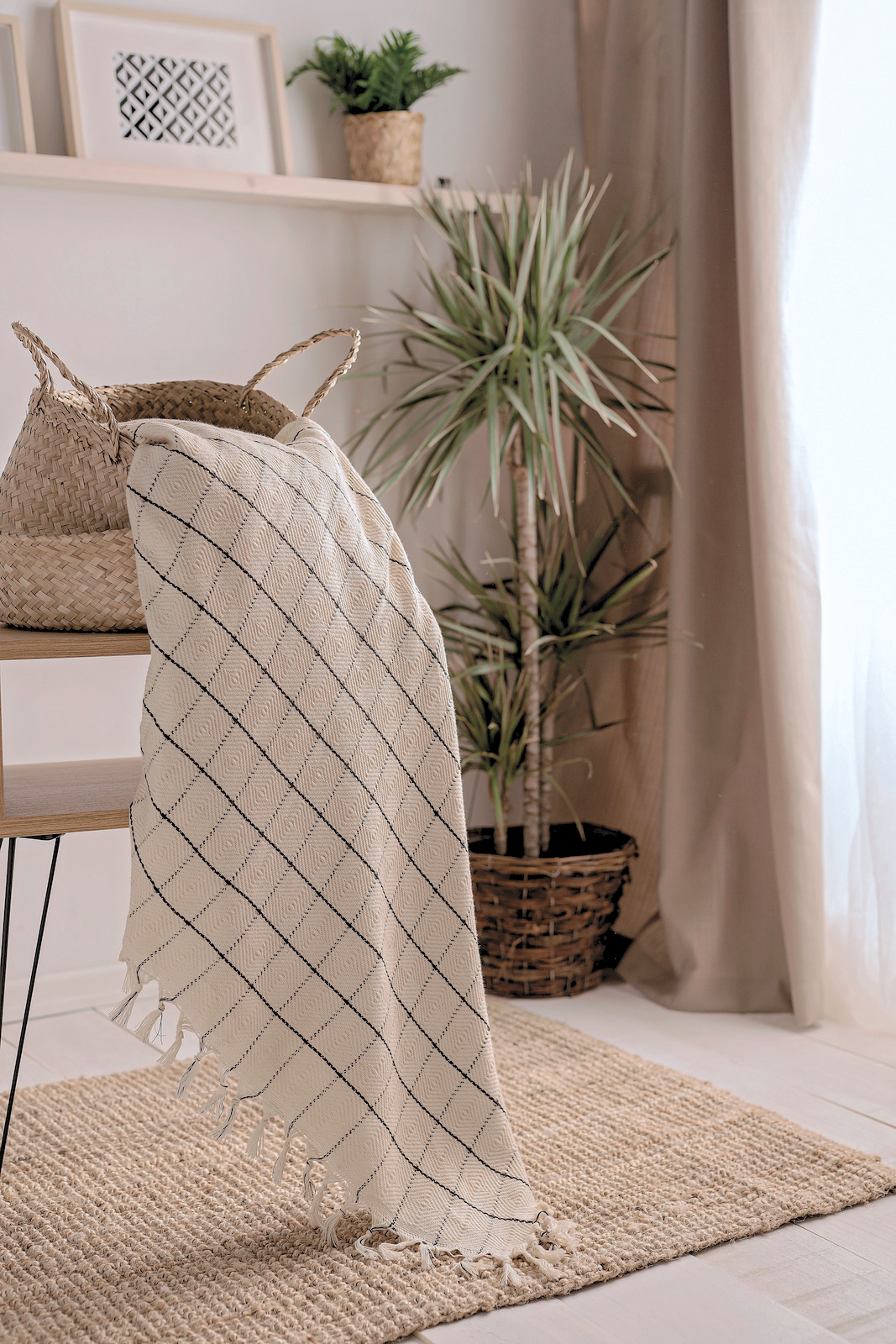 Minimalist 100% Organic Cotton Throw Blankets & Bedspreads