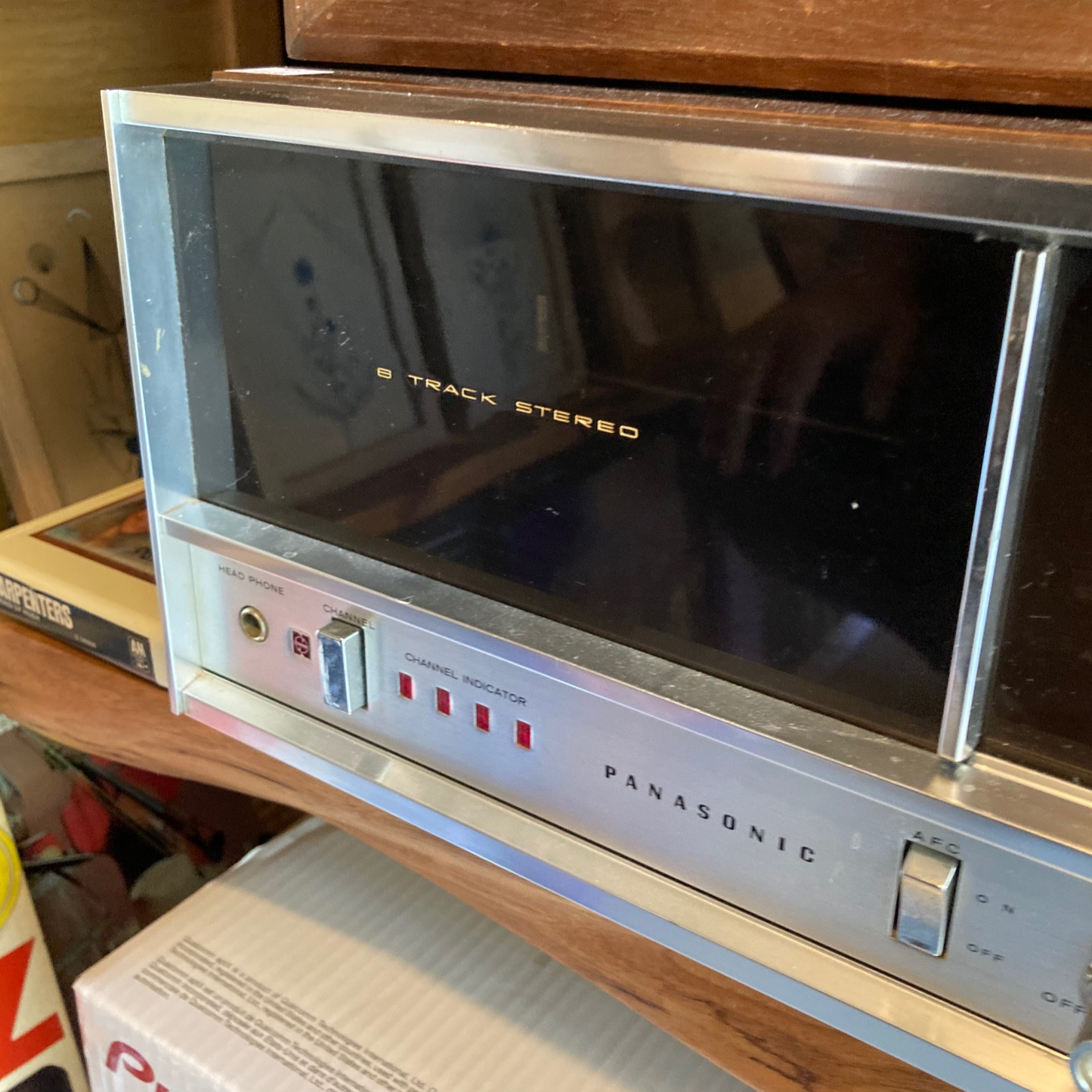 Panasonic 8 track stereo with speakers RE-7070