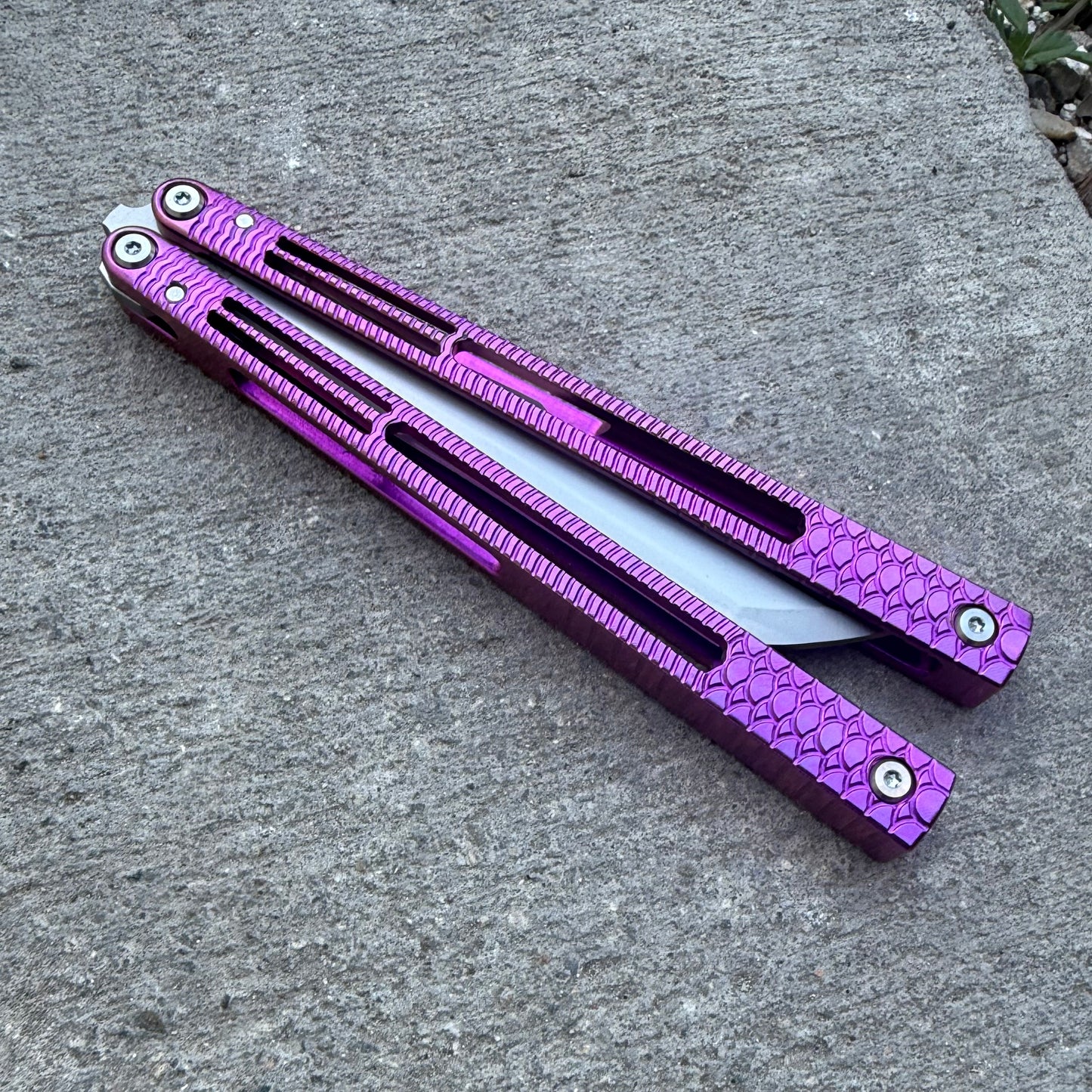 Dodo Industries - IVO (Live Blade)