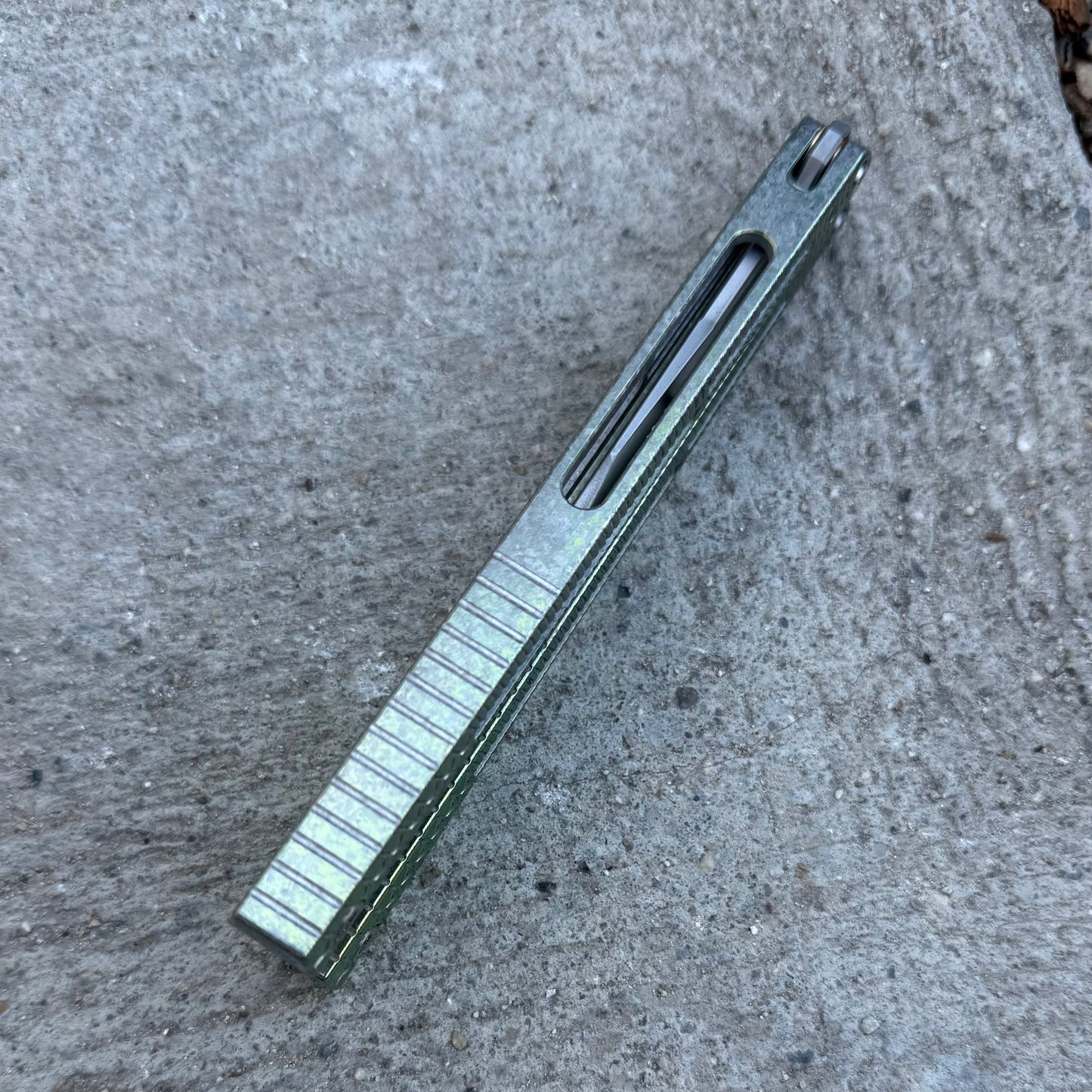 Dodo Industries - IVO (Live Blade)