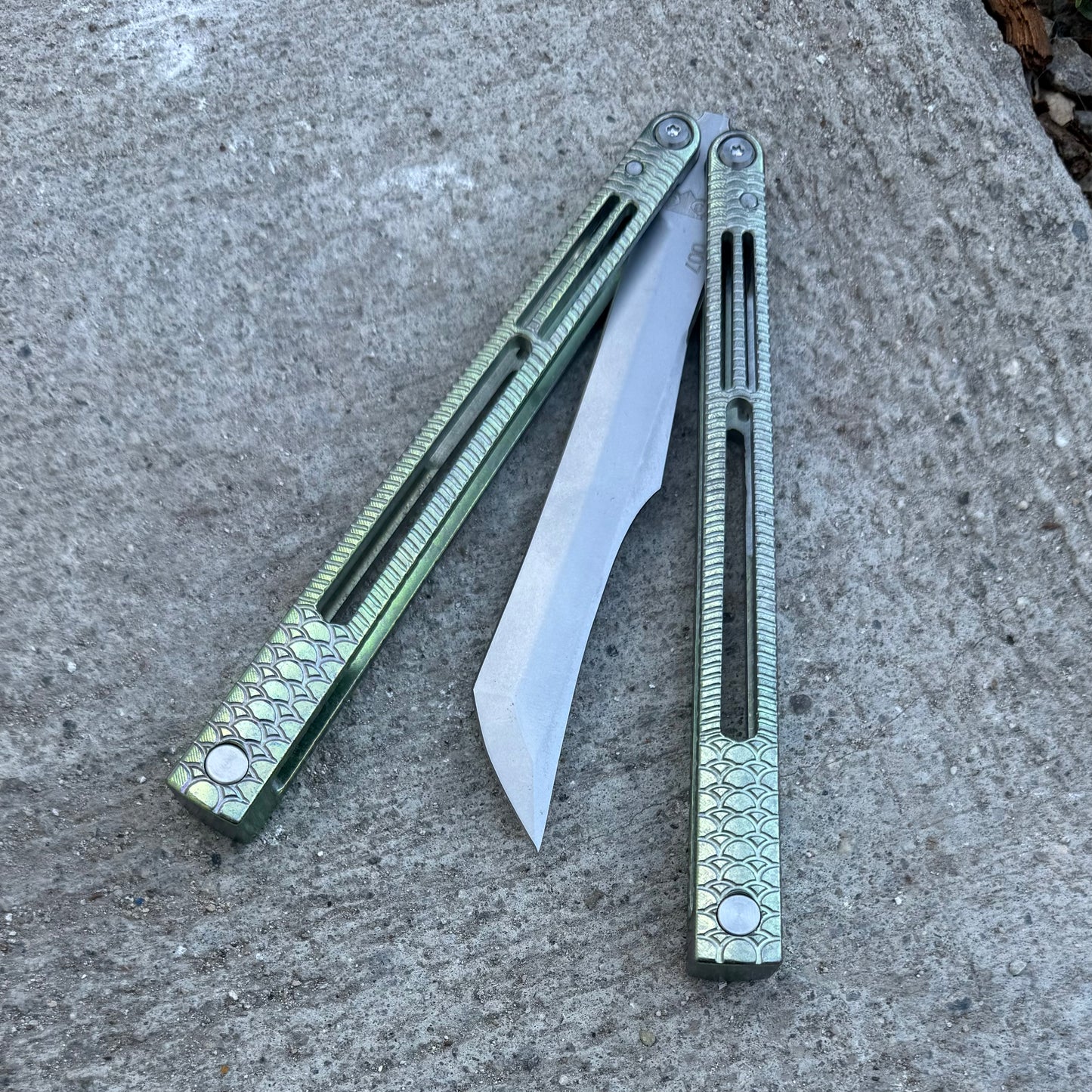 Dodo Industries - IVO (Live Blade)