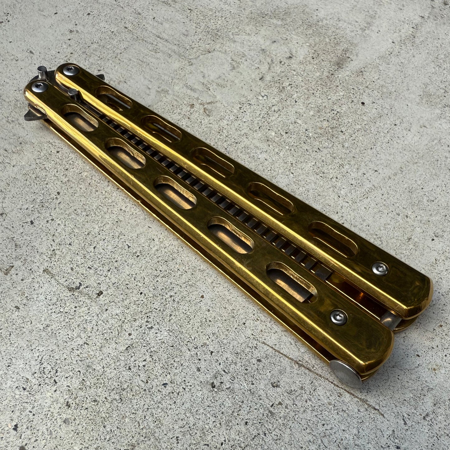 Golden Balisong Comb