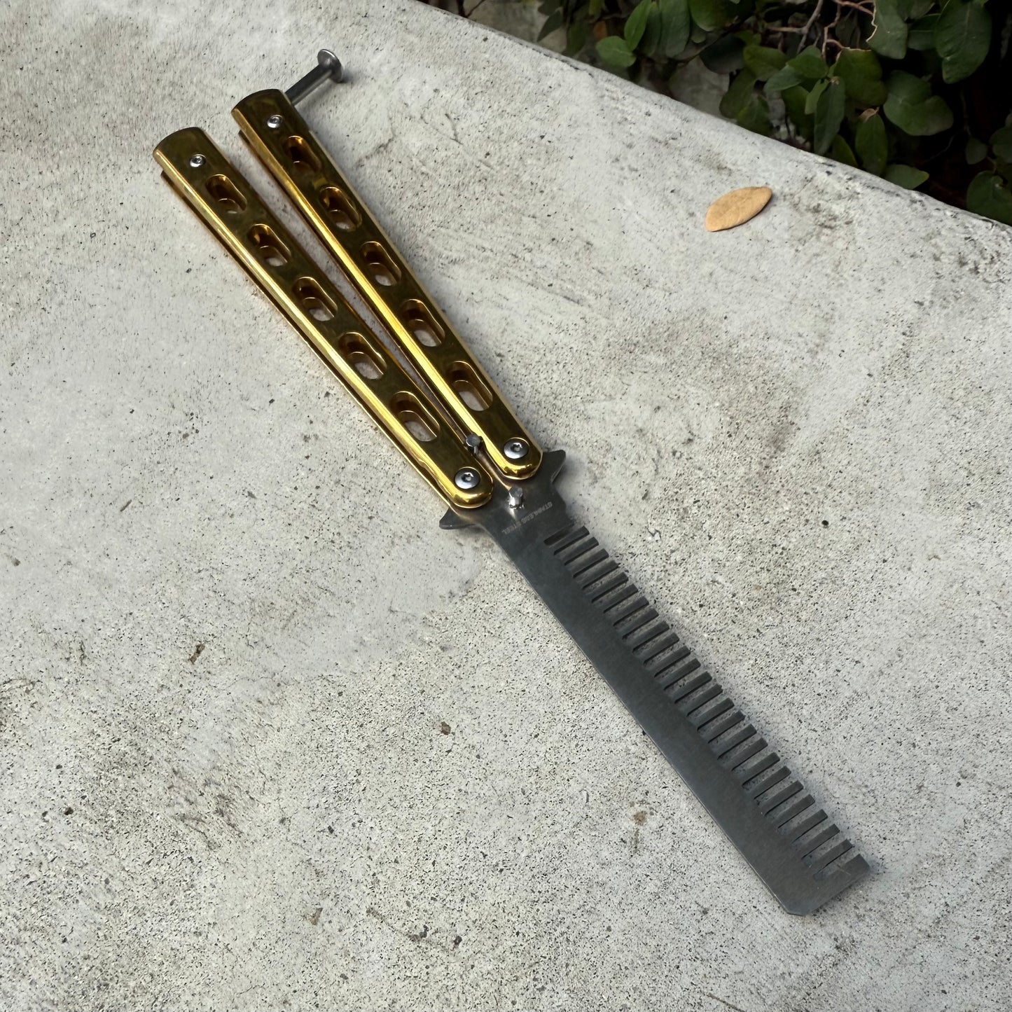 Golden Balisong Comb