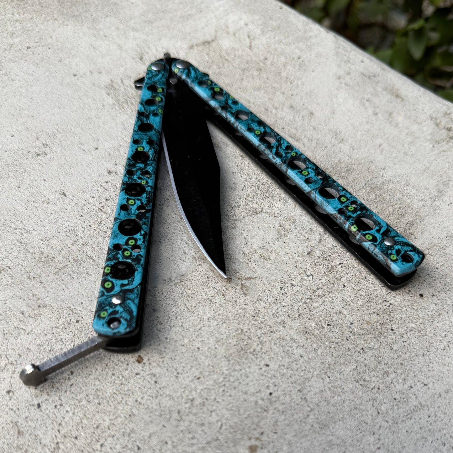 Alien Eyes Balisong
