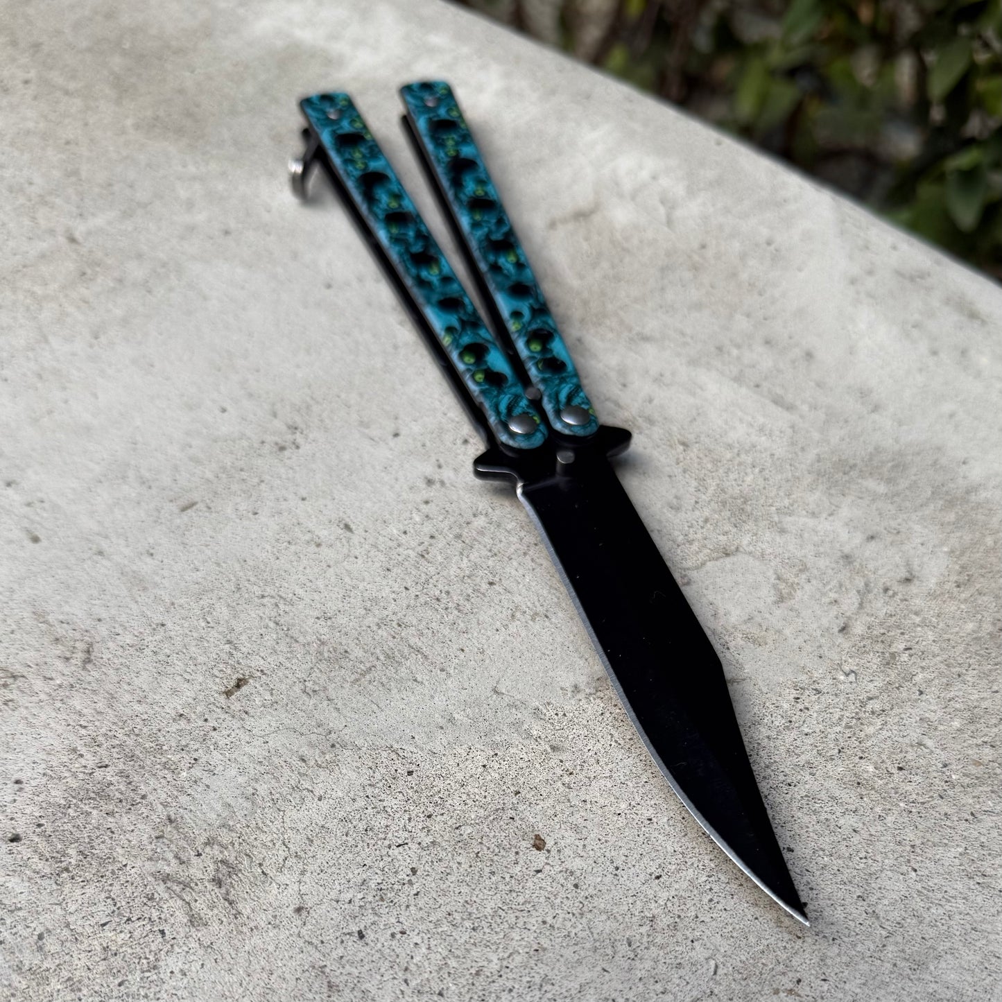 Alien Eyes Balisong