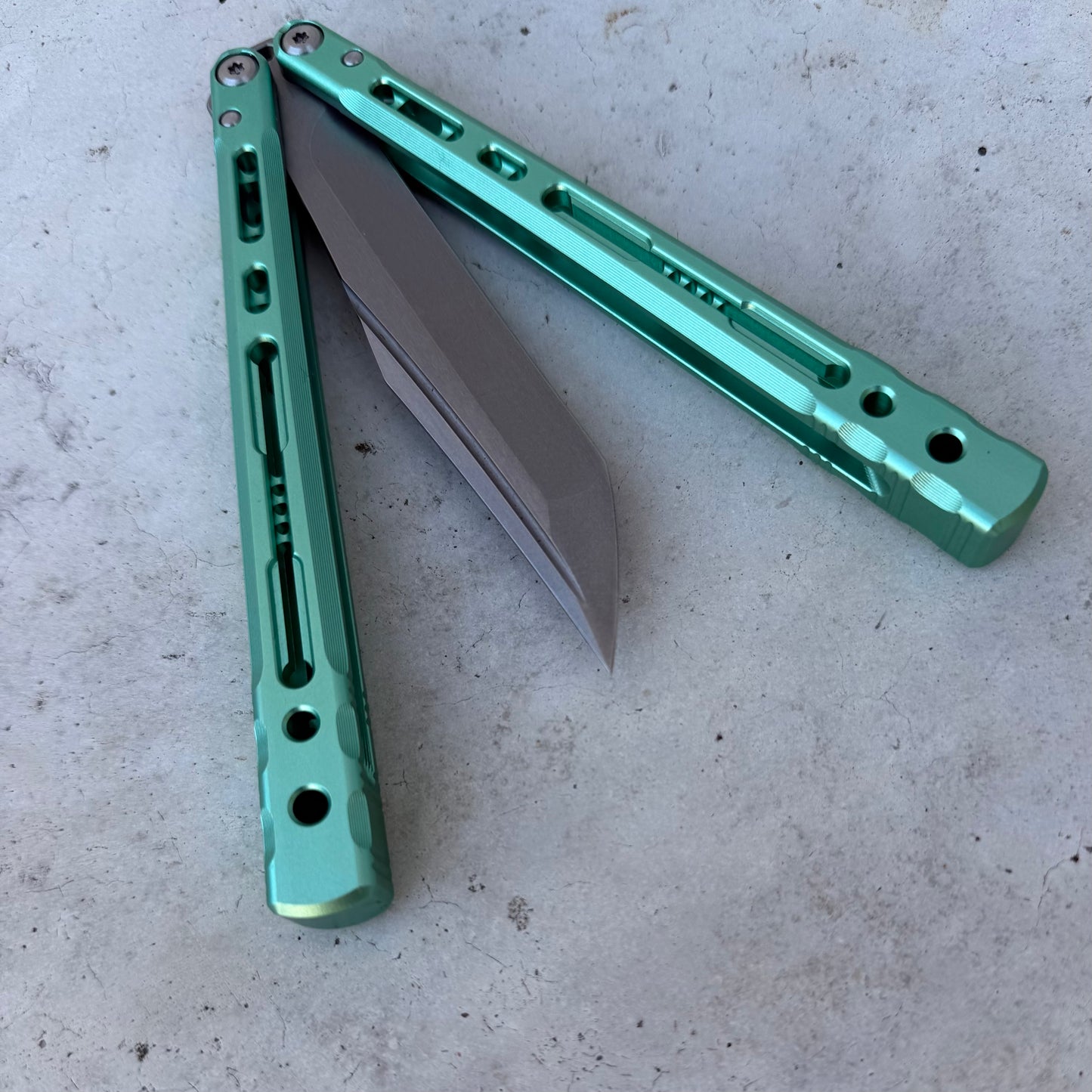 LDY BALISONG - SIRIUS V4