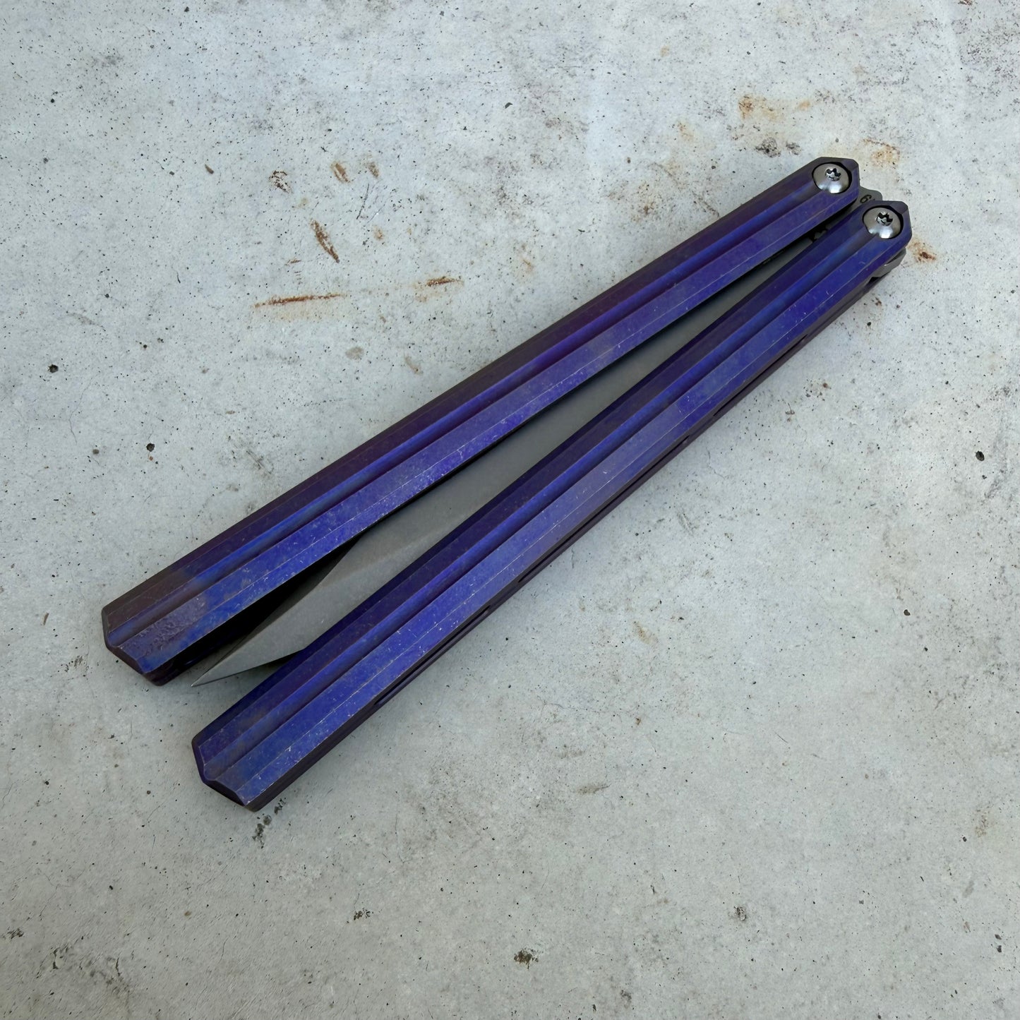 Tuya Knives - Raven Balisong