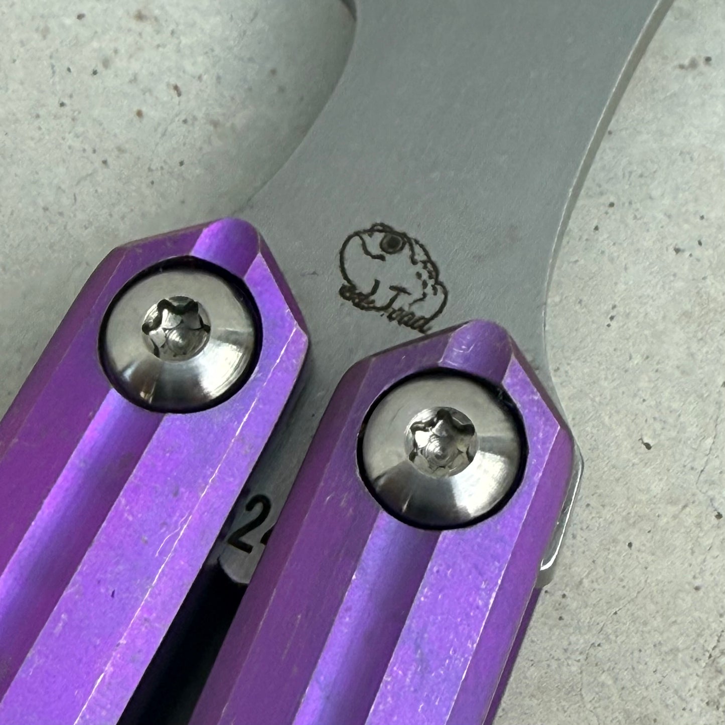 Tuya Knives - Raven Balisong