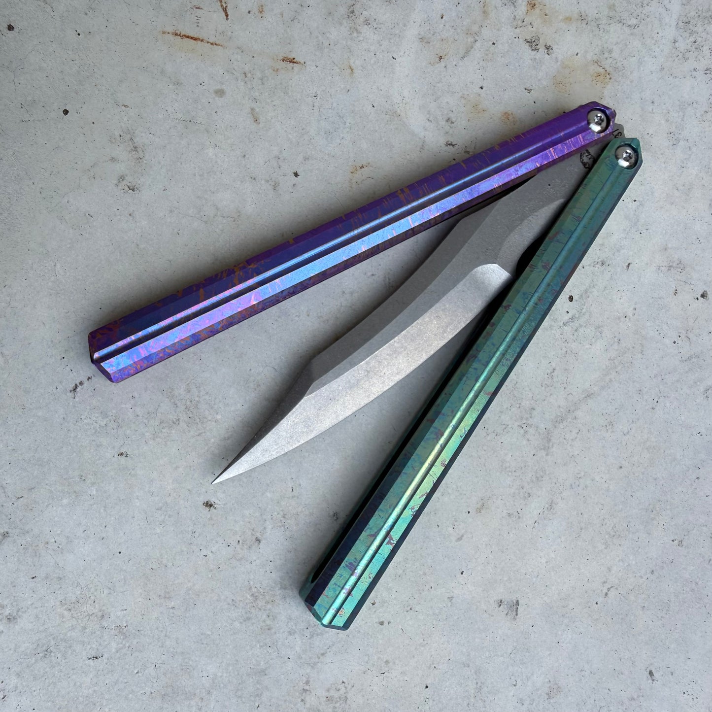 Tuya Knives - Raven Balisong (false edge)