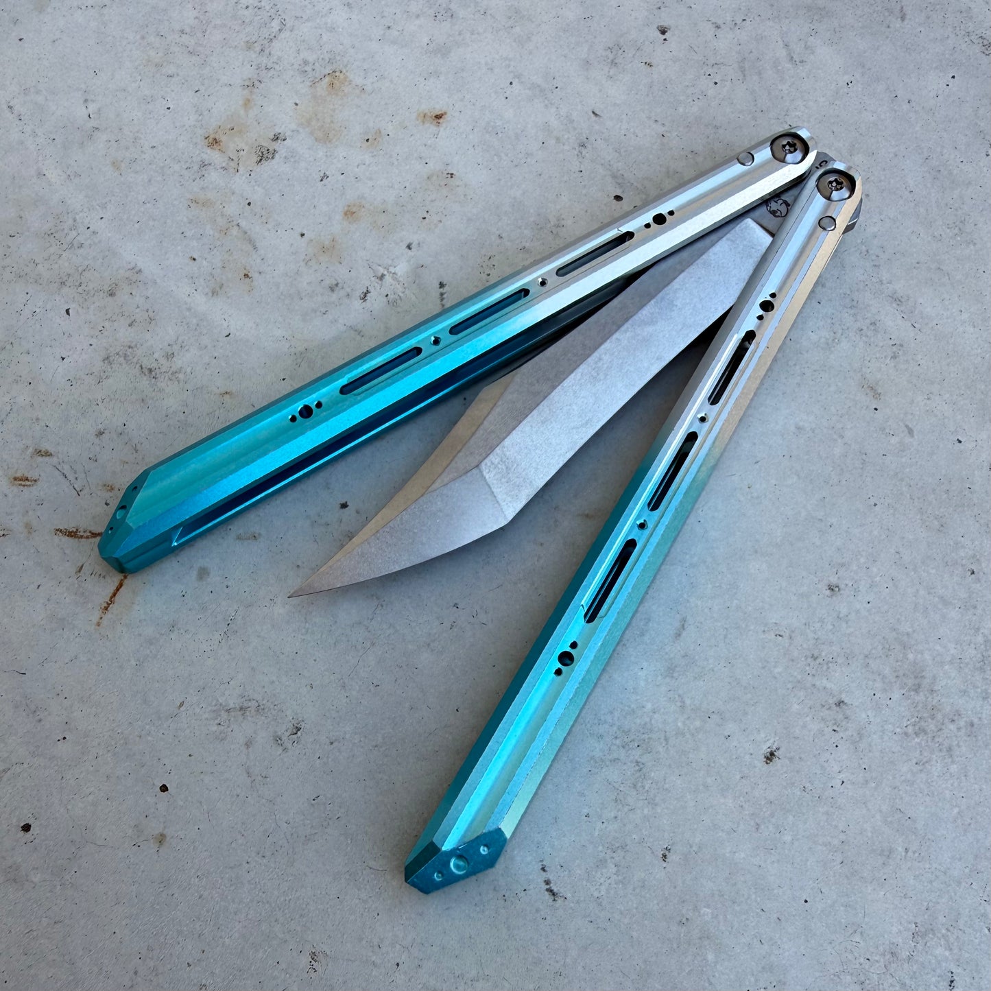 Tuya Knives - P1  (false edge)