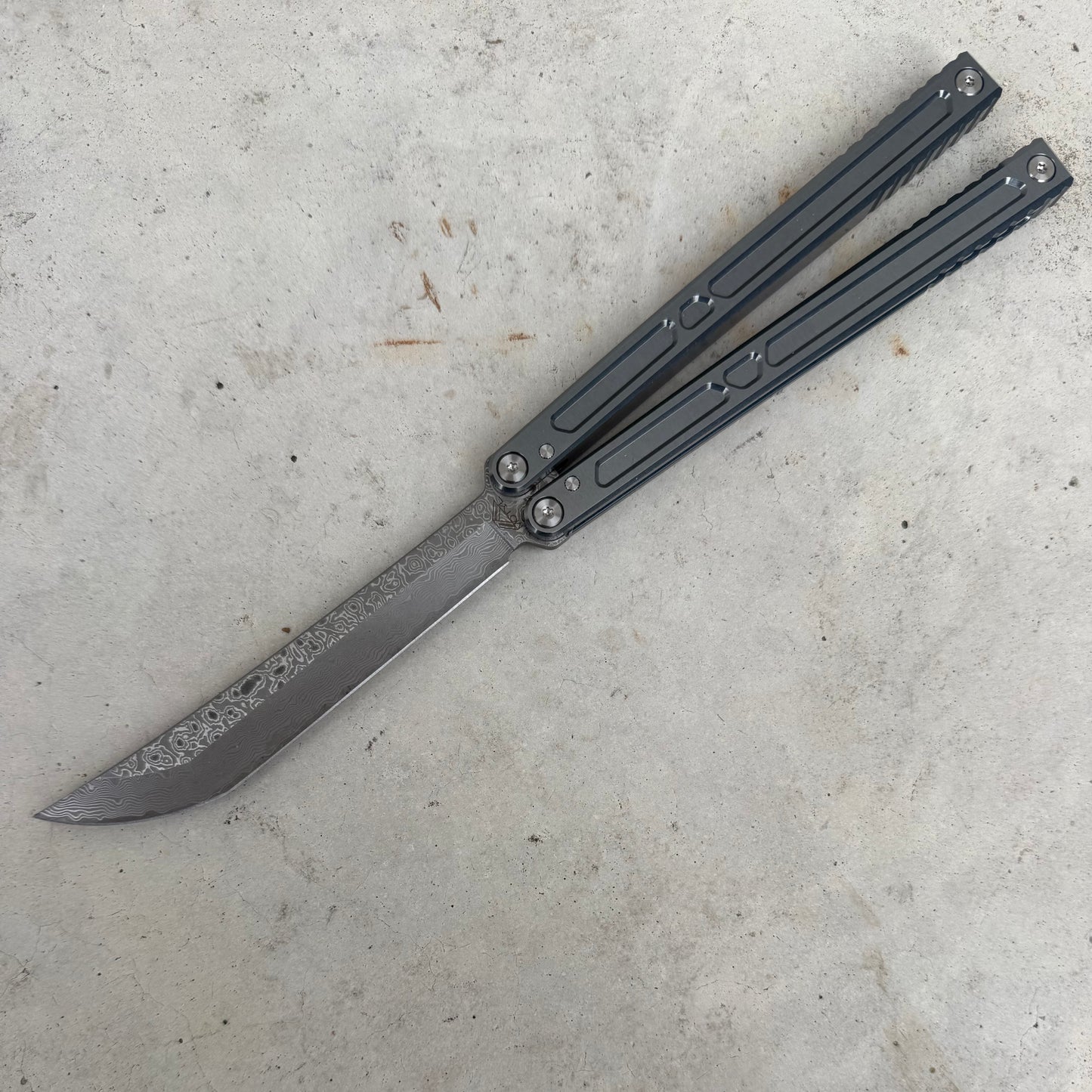 Motyl Knife - Alu Zinnia - Damascus