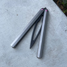 Load image into Gallery viewer, Ceroni Knives Integralis Trainer
