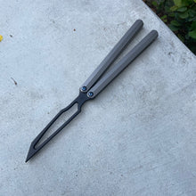 Load image into Gallery viewer, Ceroni Knives Arachnophobia Trainer
