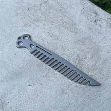 Load image into Gallery viewer, LDY BALISONG - ORION COMB trainer blade
