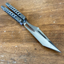 Load image into Gallery viewer, Fiore Tanto #013
