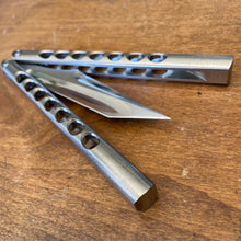 Load image into Gallery viewer, Fiore Tanto #013
