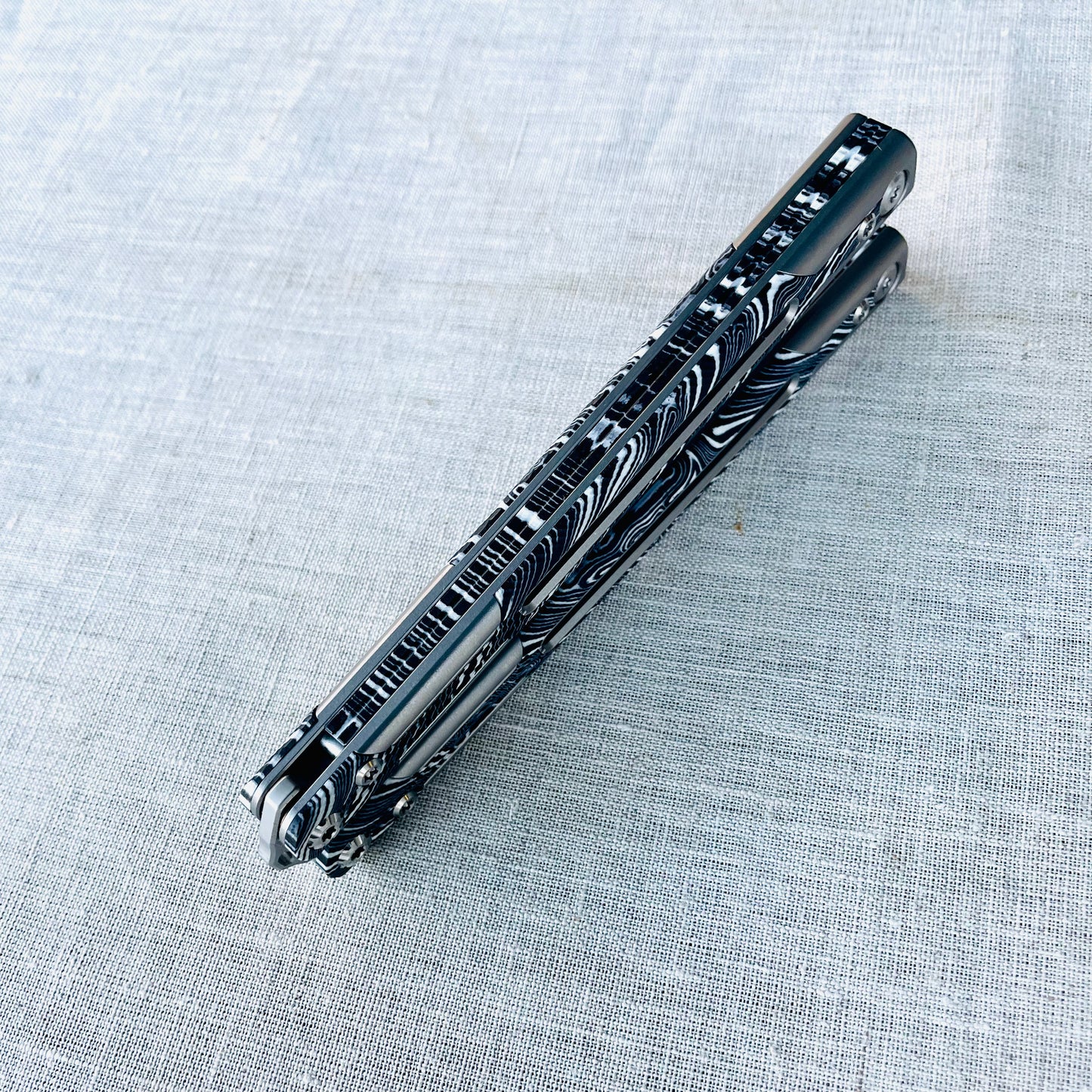 LDY BALISONG - Black And White G-10 - Channel Spacers