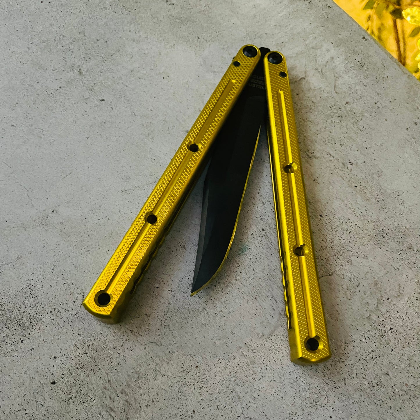 Squid Industries Krake Raken V3 Inked Gold Bowie