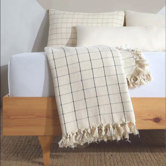 Minimalist 100% Organic Cotton Throw Blankets & Bedspreads