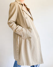 Load image into Gallery viewer, Vintage Gap Beige Trench Coat
