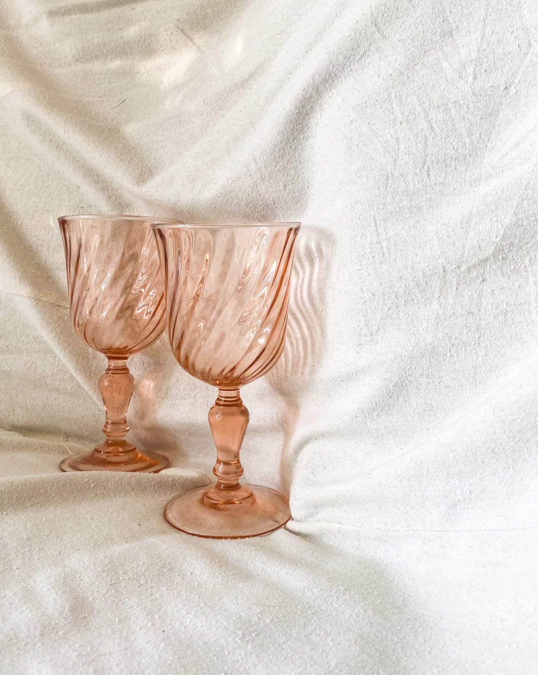 Vintage Pink Swirl Goblet Stemware (Set of 4)