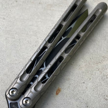 Load image into Gallery viewer, Ceroni Knives Baliviper #12
