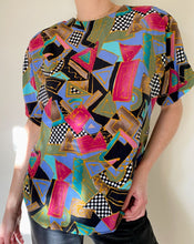 Load image into Gallery viewer, Vintage Geometric Print Blouse
