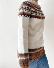 Load image into Gallery viewer, Vintage Norwegian Wool Sweater
