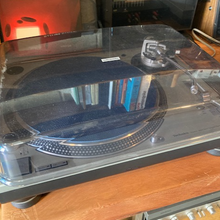 Load image into Gallery viewer, TECHNICS TURNTABLE SL-1200M3D
